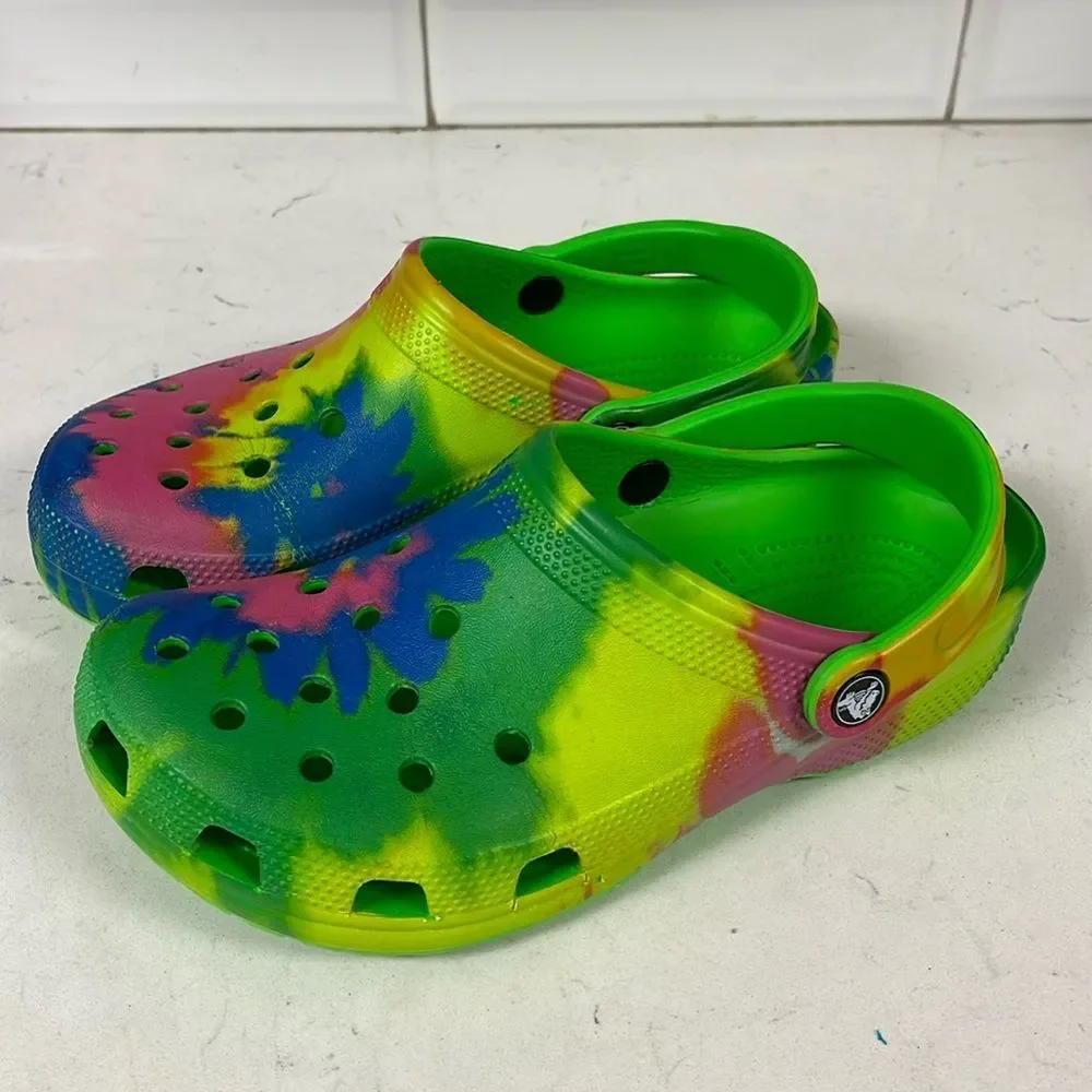 Crocs Big Kids Classic Tie Dye Clog Shoes from Finish Line Size 6 Junior